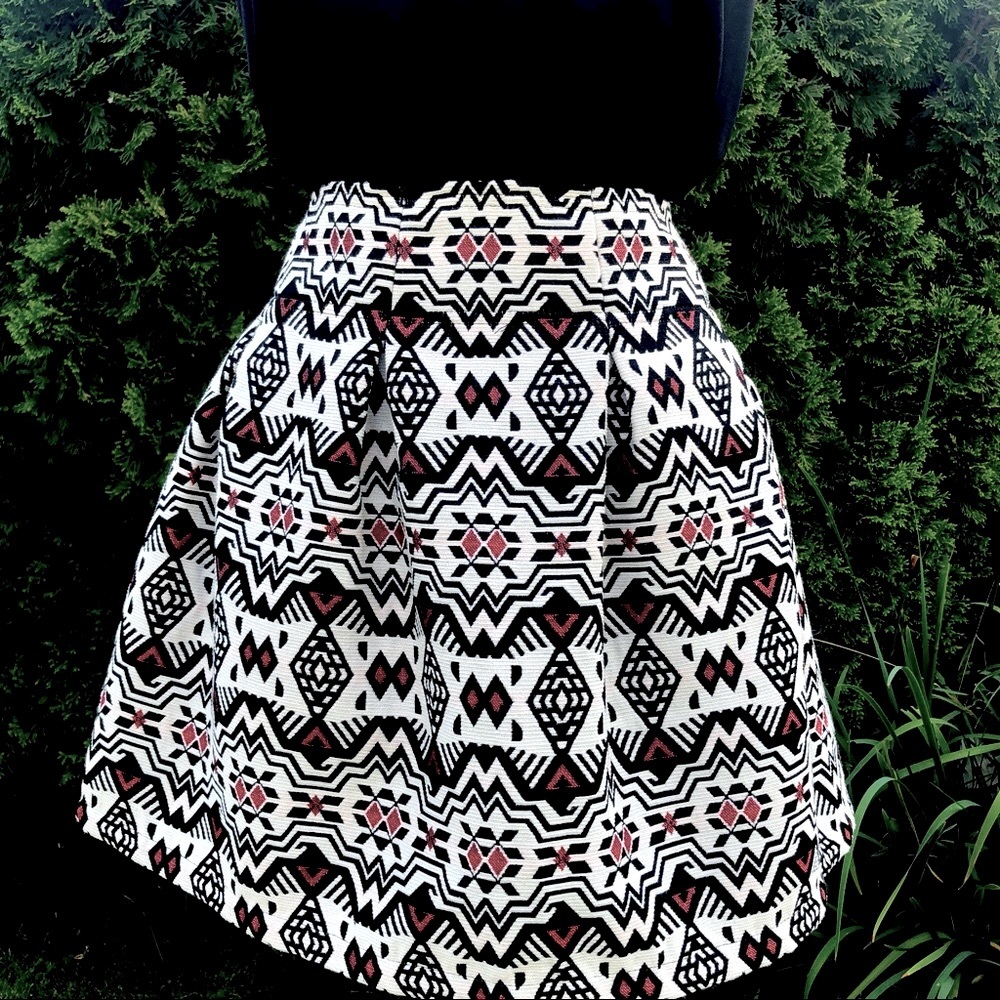 Rebellion Size L Mini Skirt Southwestern Geo Print